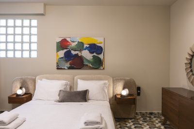 Cream Suite