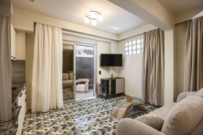 Cream Suite