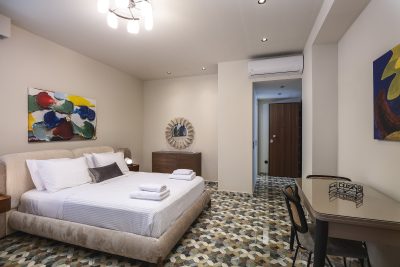 Cream Suite